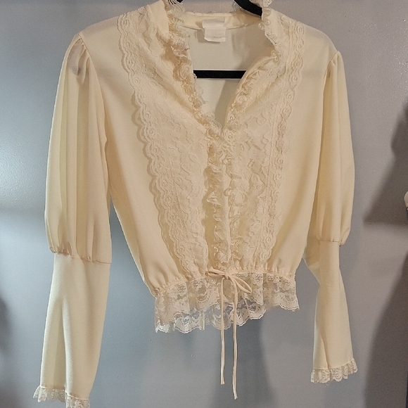 Cream Flounce Long Sleeve Blouse with Front Tie